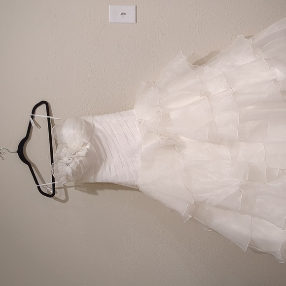 David's Bridal Dresses & Skirts - Stunning Allure Bridals Ivory Wedding Dress Size 4